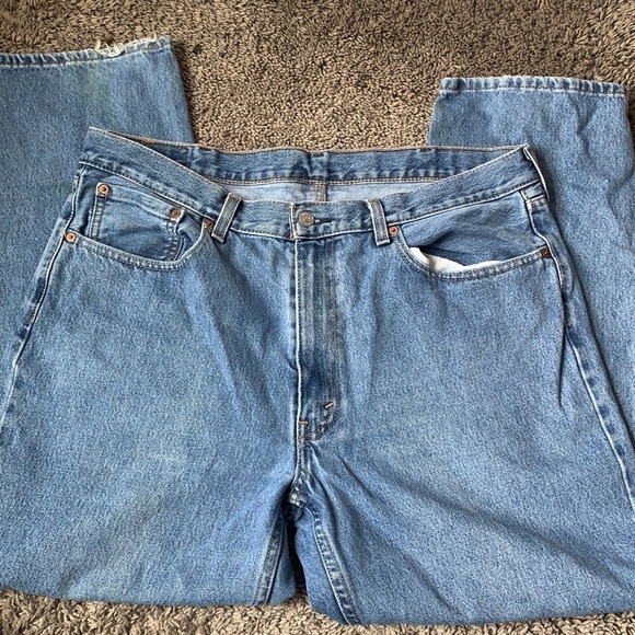𝅺levi’s Straight Leg Jeans - Picture 3 of 5